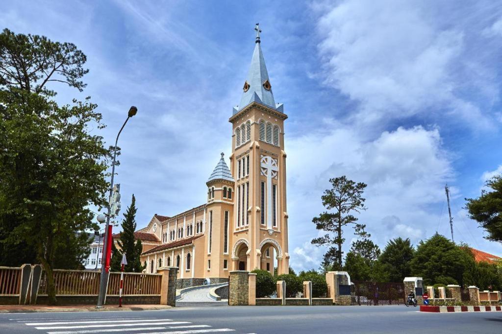 Hodota The Blessed Virgin Dalat Hotel Buitenkant foto